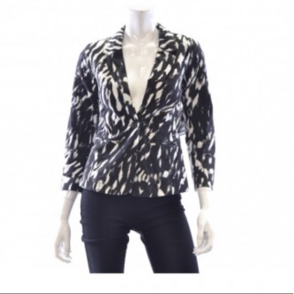 Kensie Zebra-Print Two-Button Blazer‎ (Medium, Black)